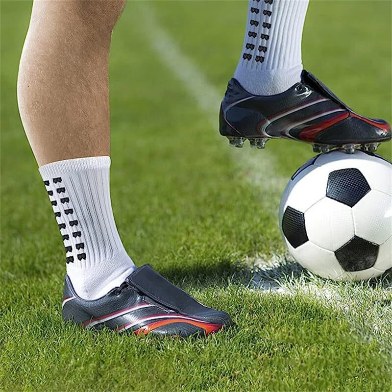 (image for) 1 Pair Men's Anti-Slip Sport Socks Football Soccer Basketball Tennis Outdoor Grip Cycling Riding Comfortable Non-Slip Design